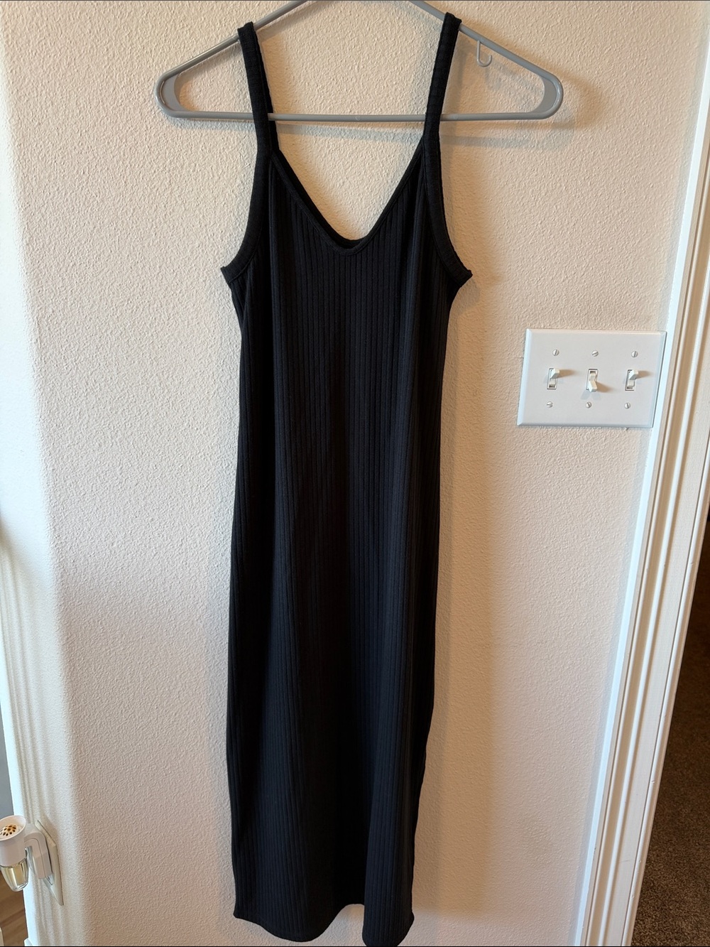 Abercrombie & Fitch Black Ribbed Maxi Dress